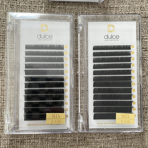 DULCE Lash Artistry, CLASSIC LASHES, .15 MIX LENGTH TRAY 8mm - 15mm, C & D curl - Picture 3 of 3